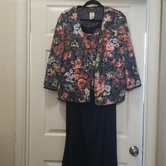 Dress & Jacket - Picture 1 of 4